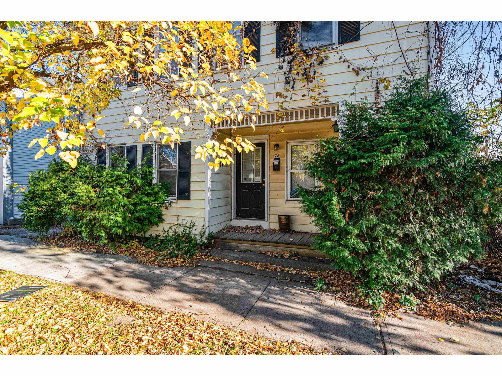 174-176 Intervale Avenue