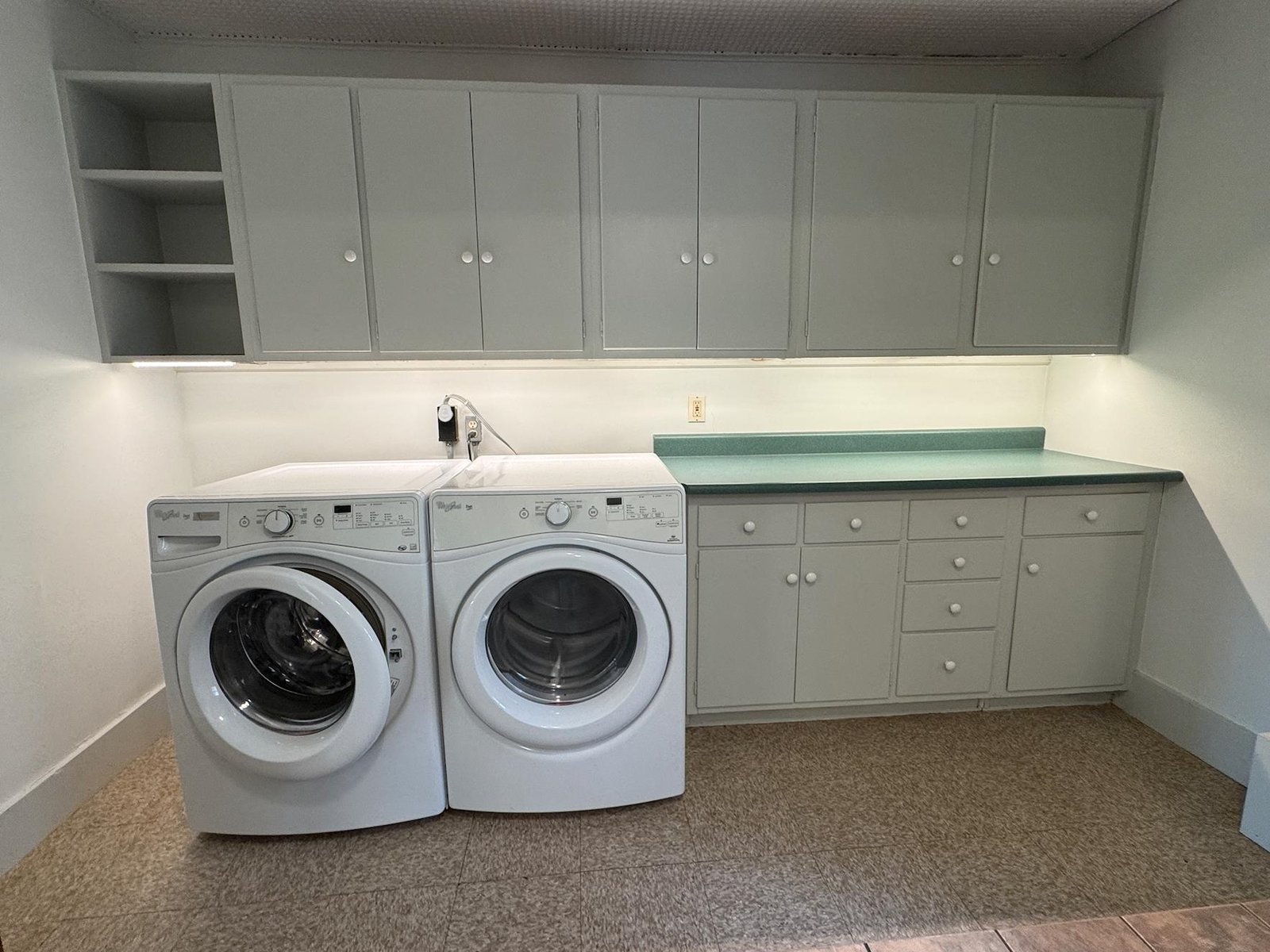 In-Law Apt Laundry