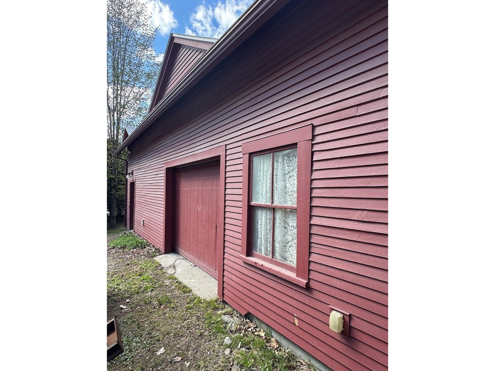 Barn/Garage