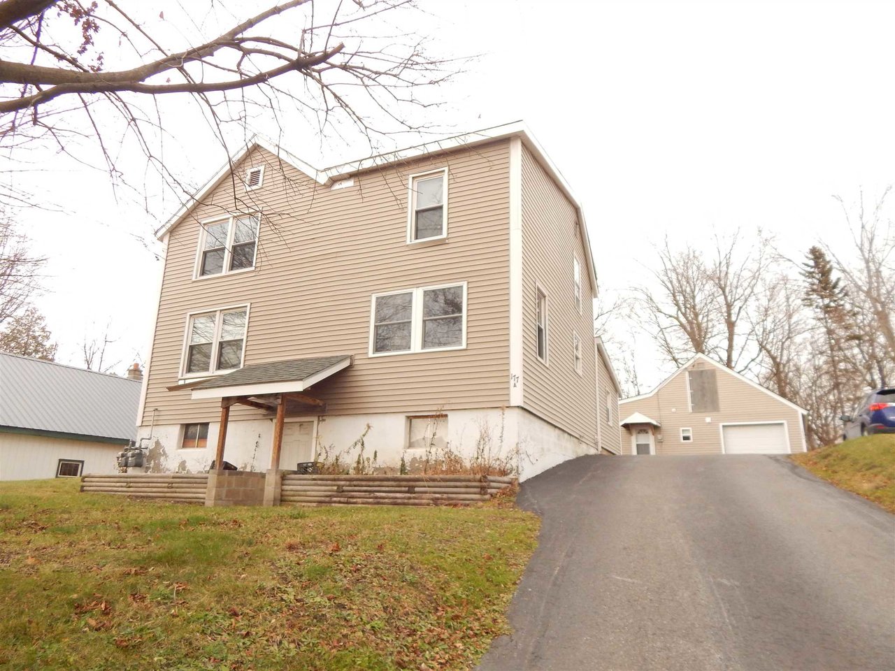 177 Malletts Bay Avenue
