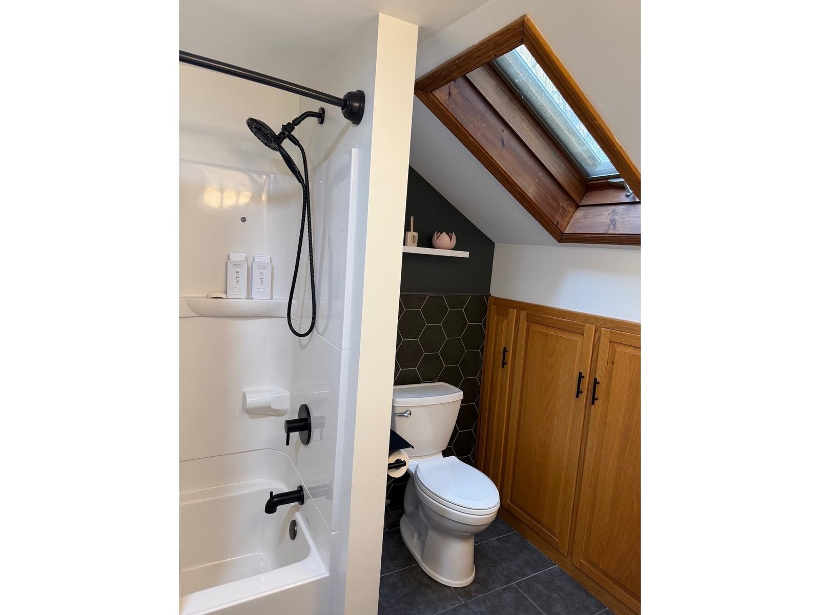 2nd Floor Bath