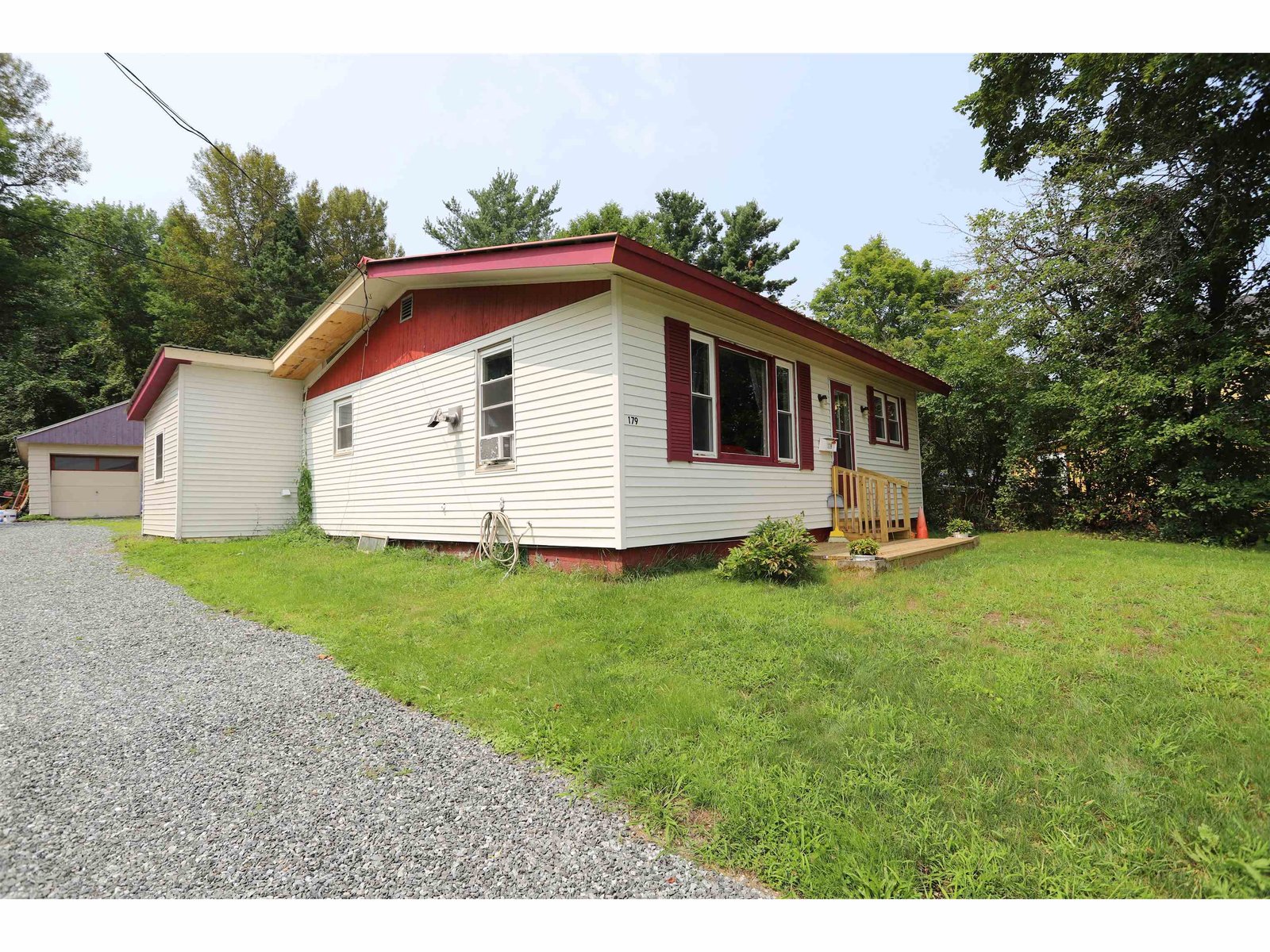 179 Farrant St  Newport, VT