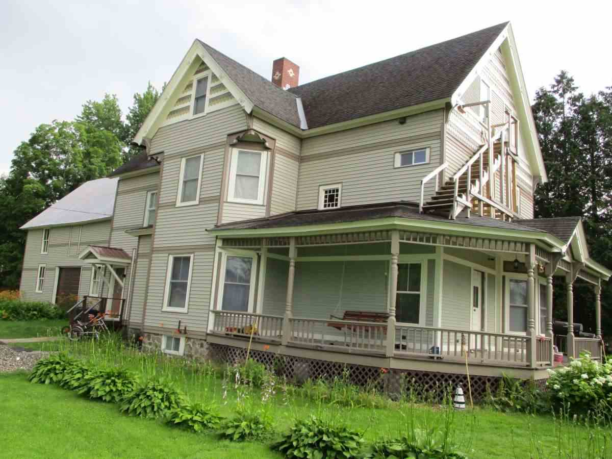 18 Clark Avenue