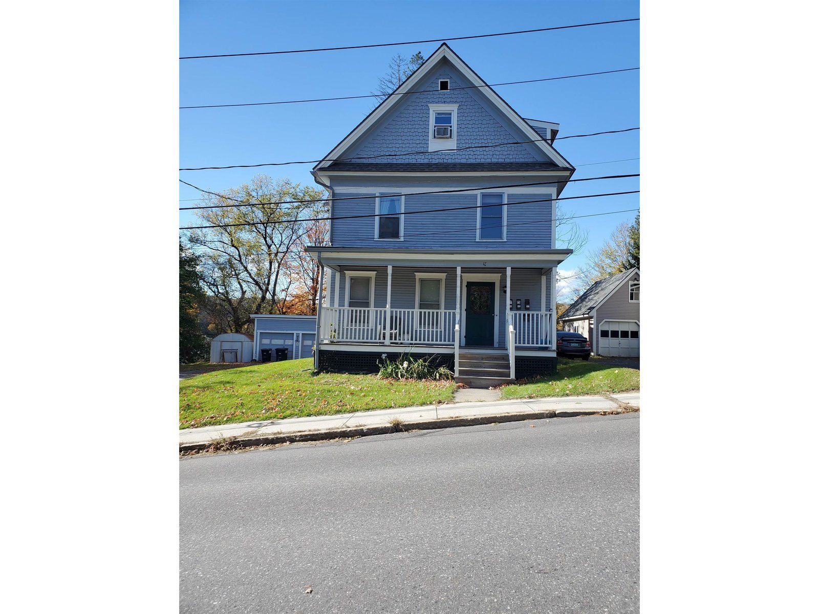 18 College Street