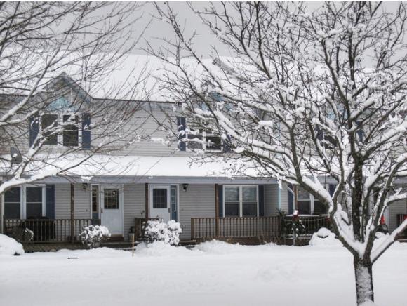 18 Craftsbury Court, Unit 13