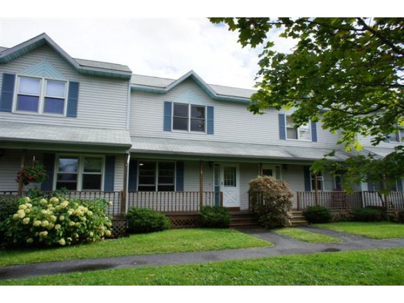 18 Craftsbury Court, Unit 8