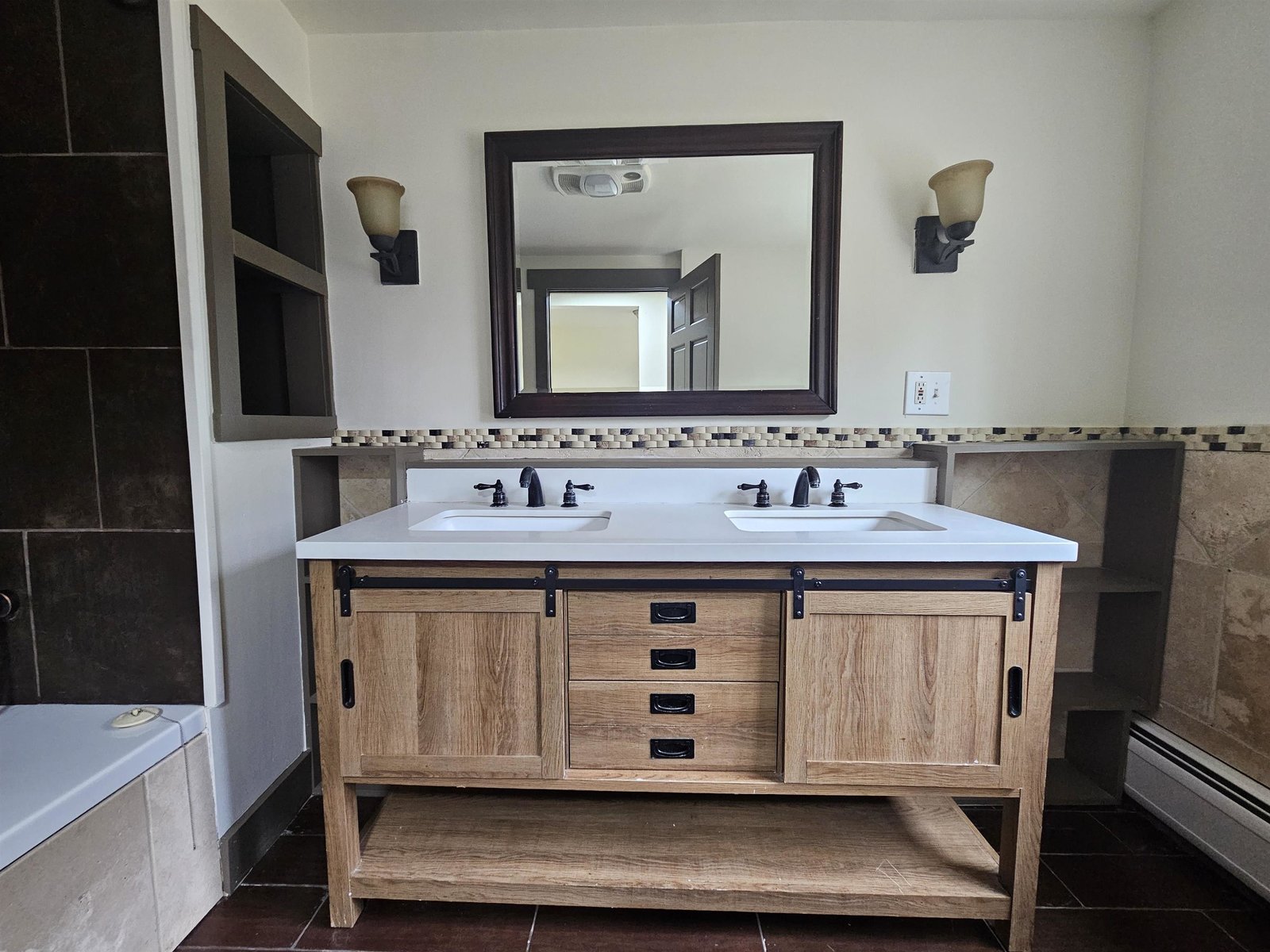 1st Floor Bathroom