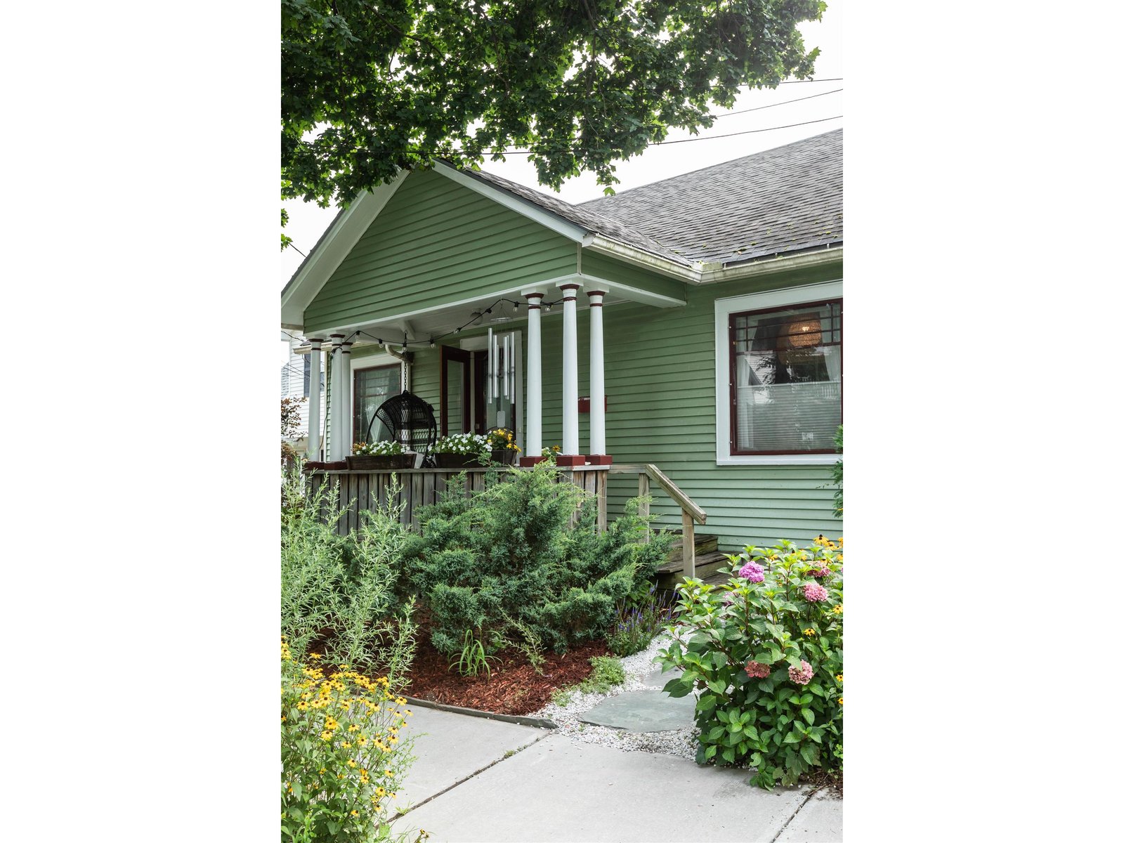 18 Grove Street
