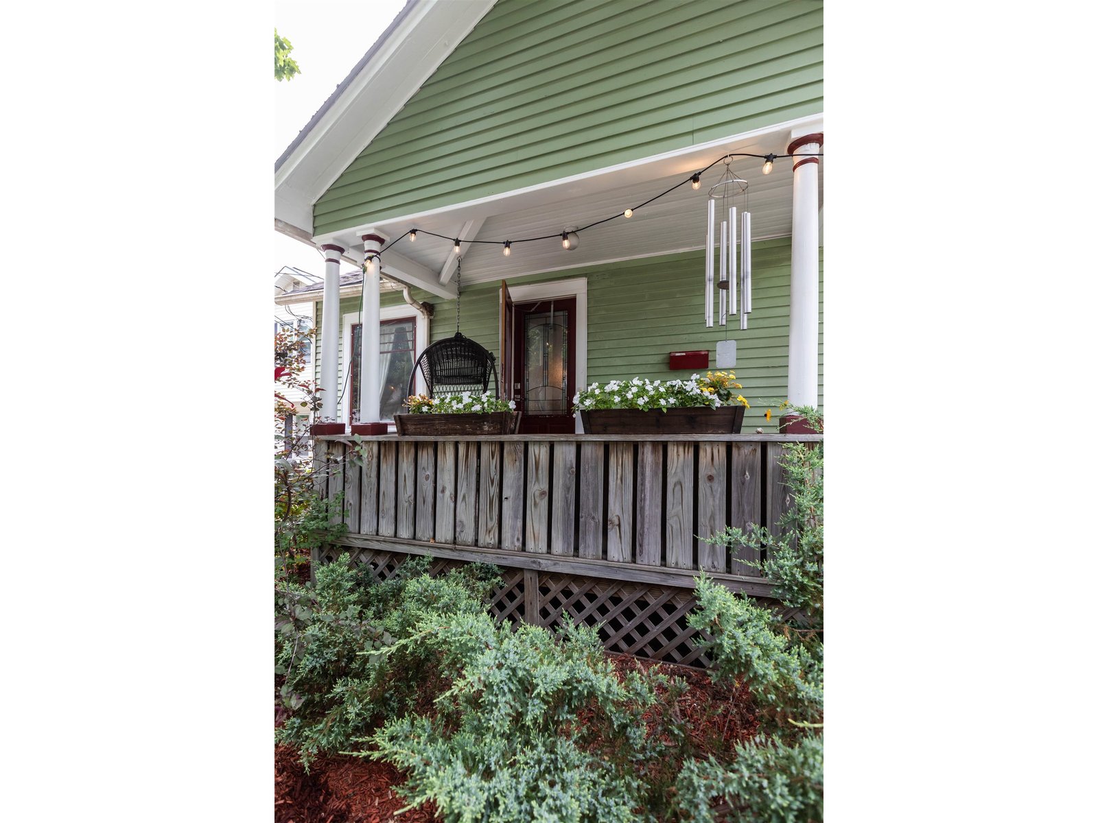 18 Grove Street
