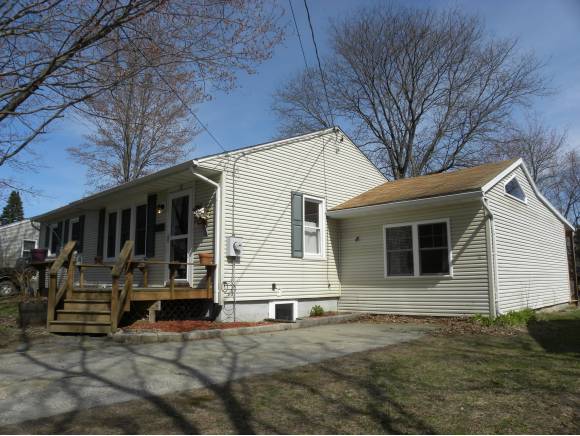 18 Hiawatha Avenue