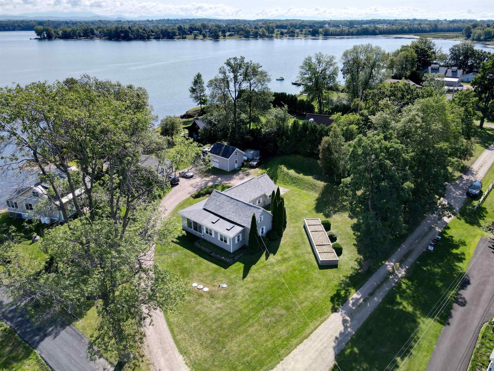 18 Keelers Bay Road, South Hero 18 Keelers Bay Road, South Hero