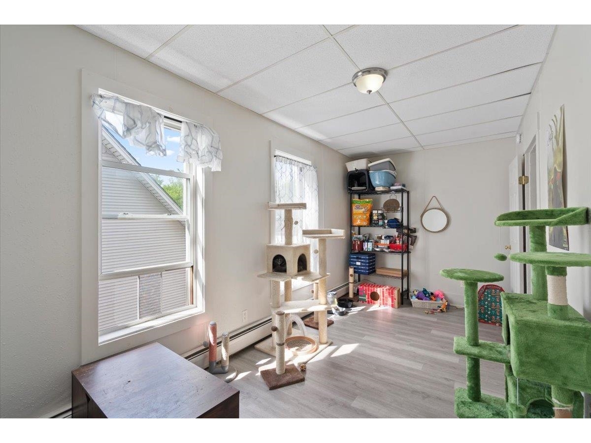 18 Maple Avenue