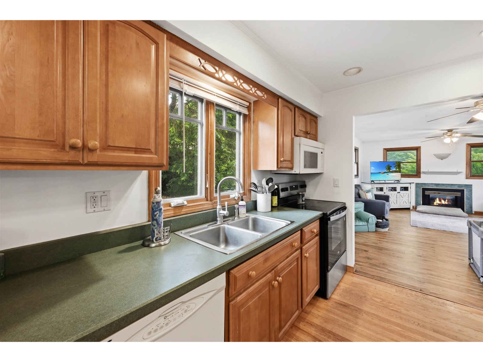 18 Maplewood Drive