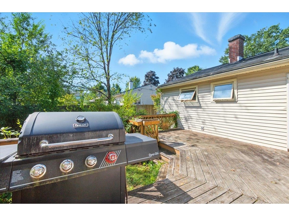 18 Maplewood Drive