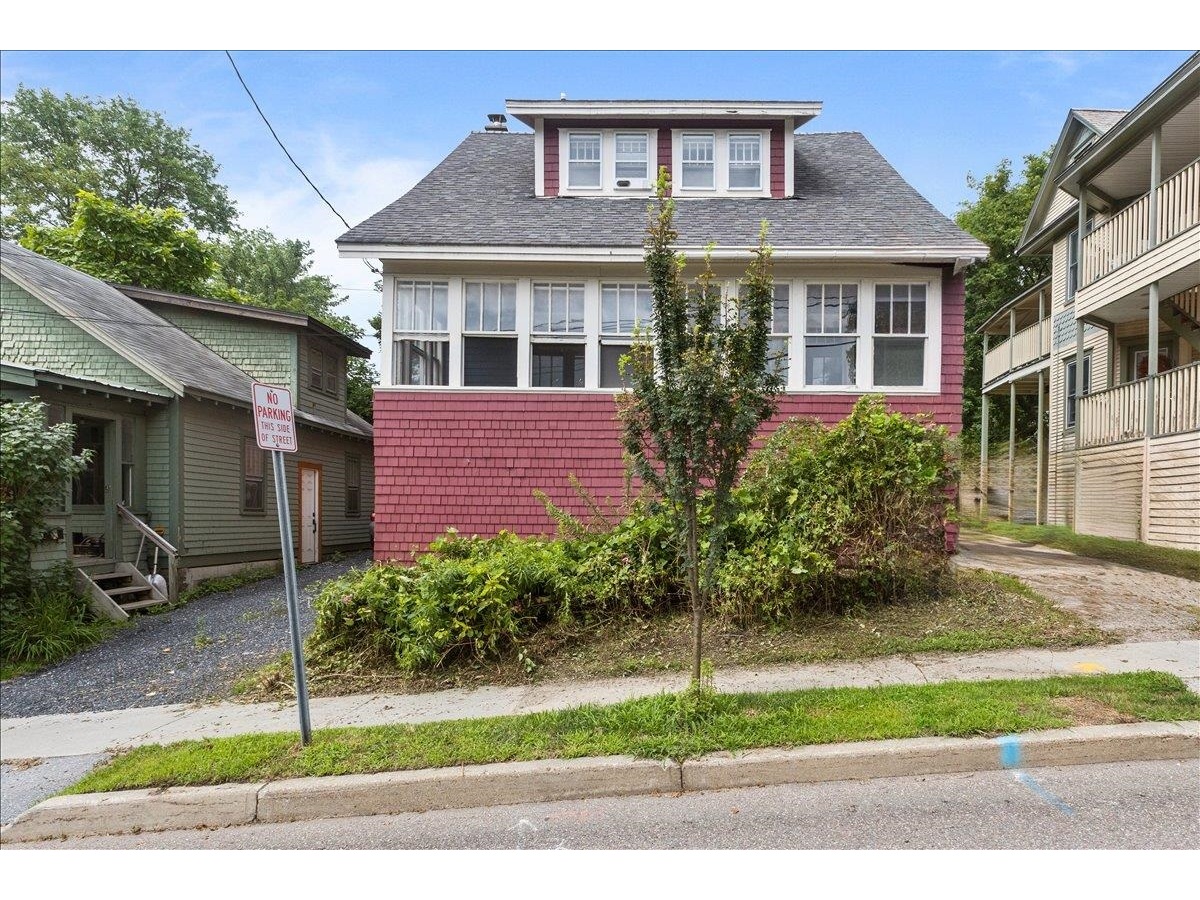 18 Marble Avenue