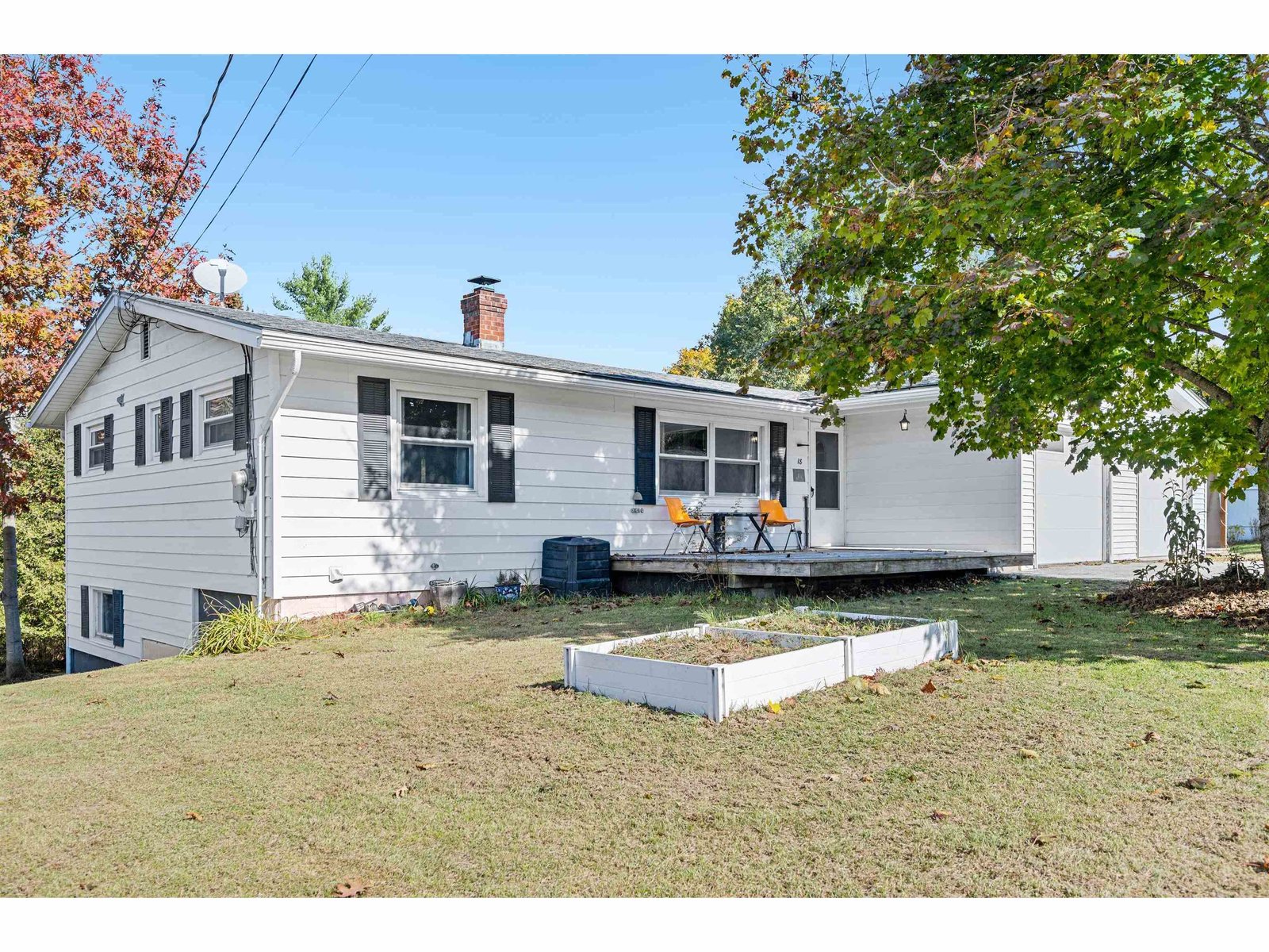 18 Meadowcrest Lane