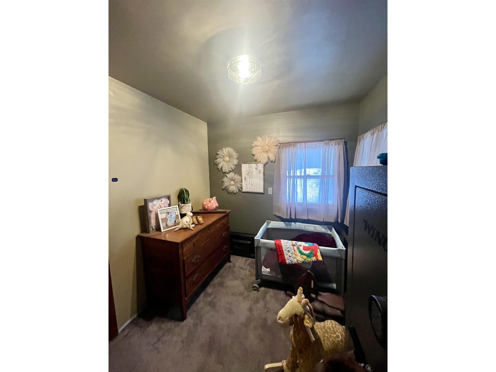 2nd bedroom on 1st floor