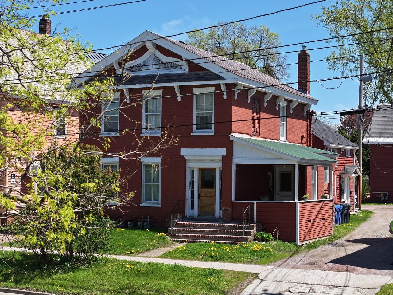 18 Park Street