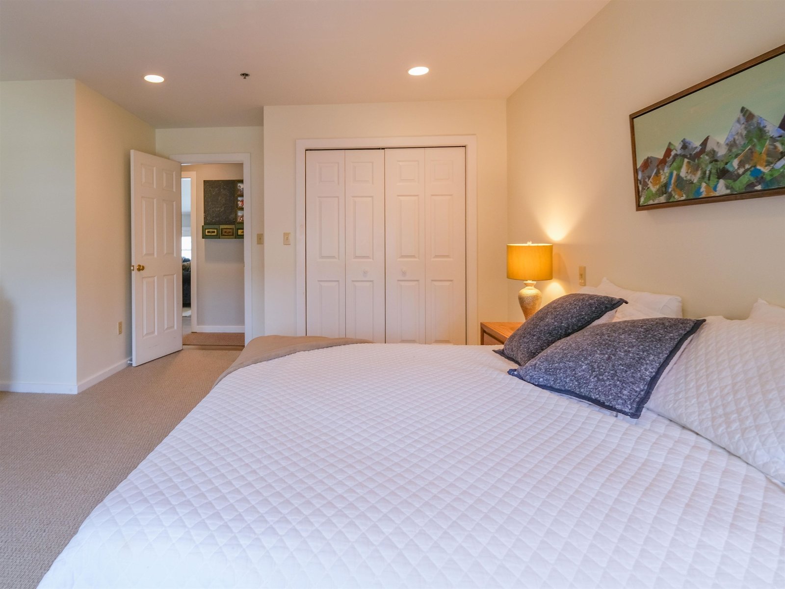 18 Pleasant Street, Unit 3