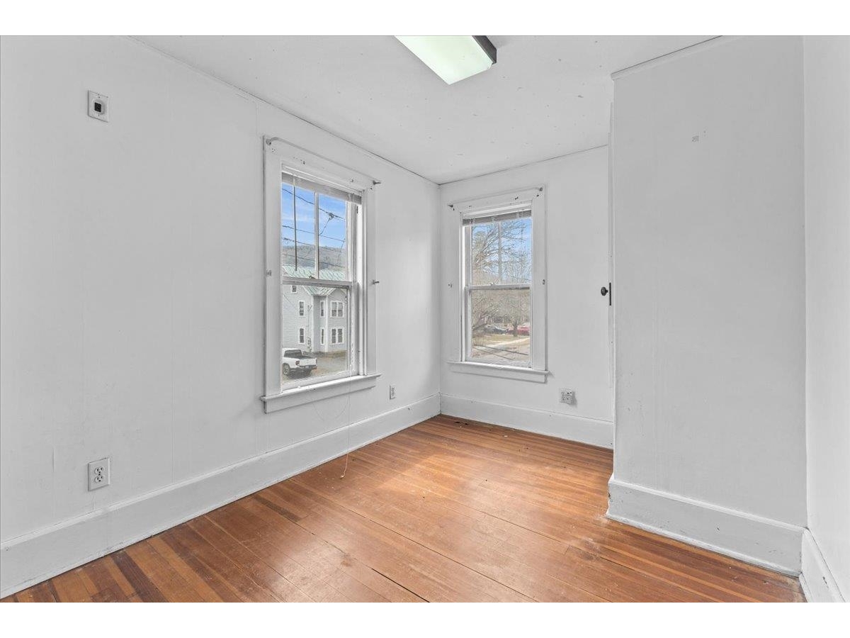 Small Bedroom 1