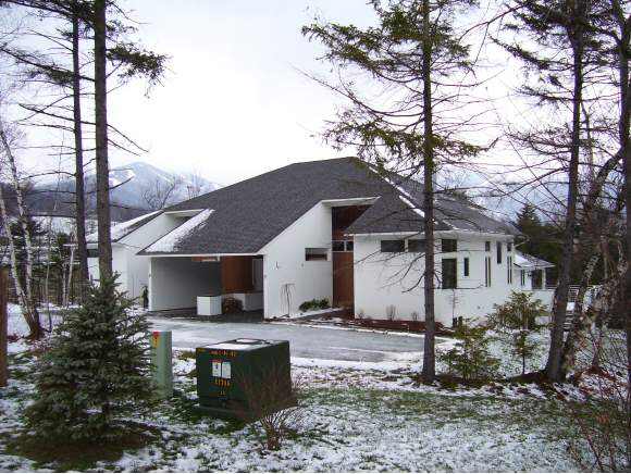 18 The Farms, 18 Meadow Lane, Unit A