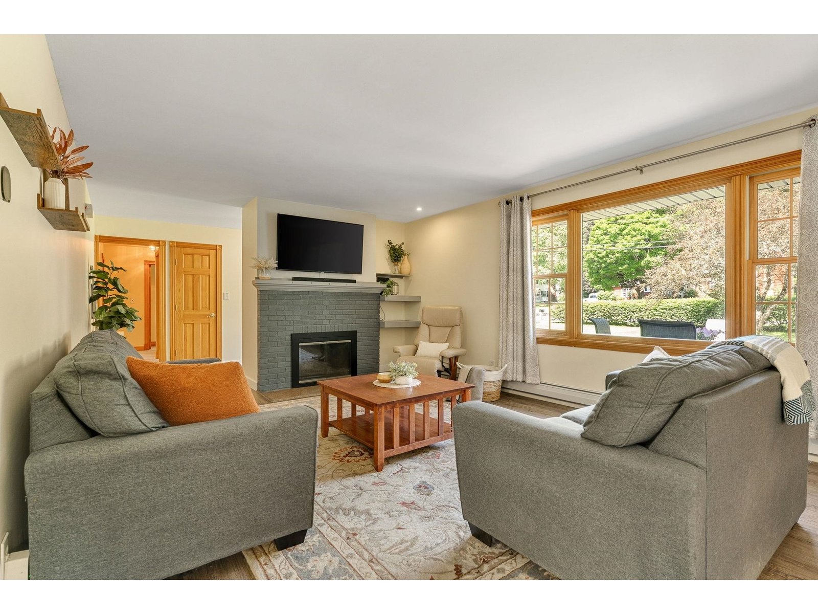 18 Valleyview Drive
