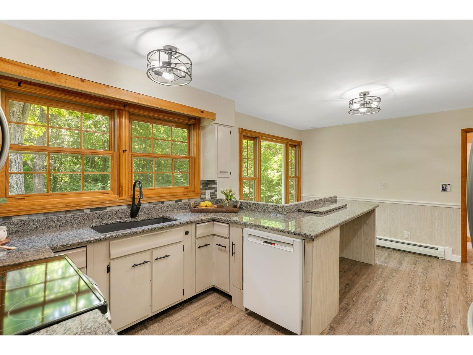 18 Valleyview Drive