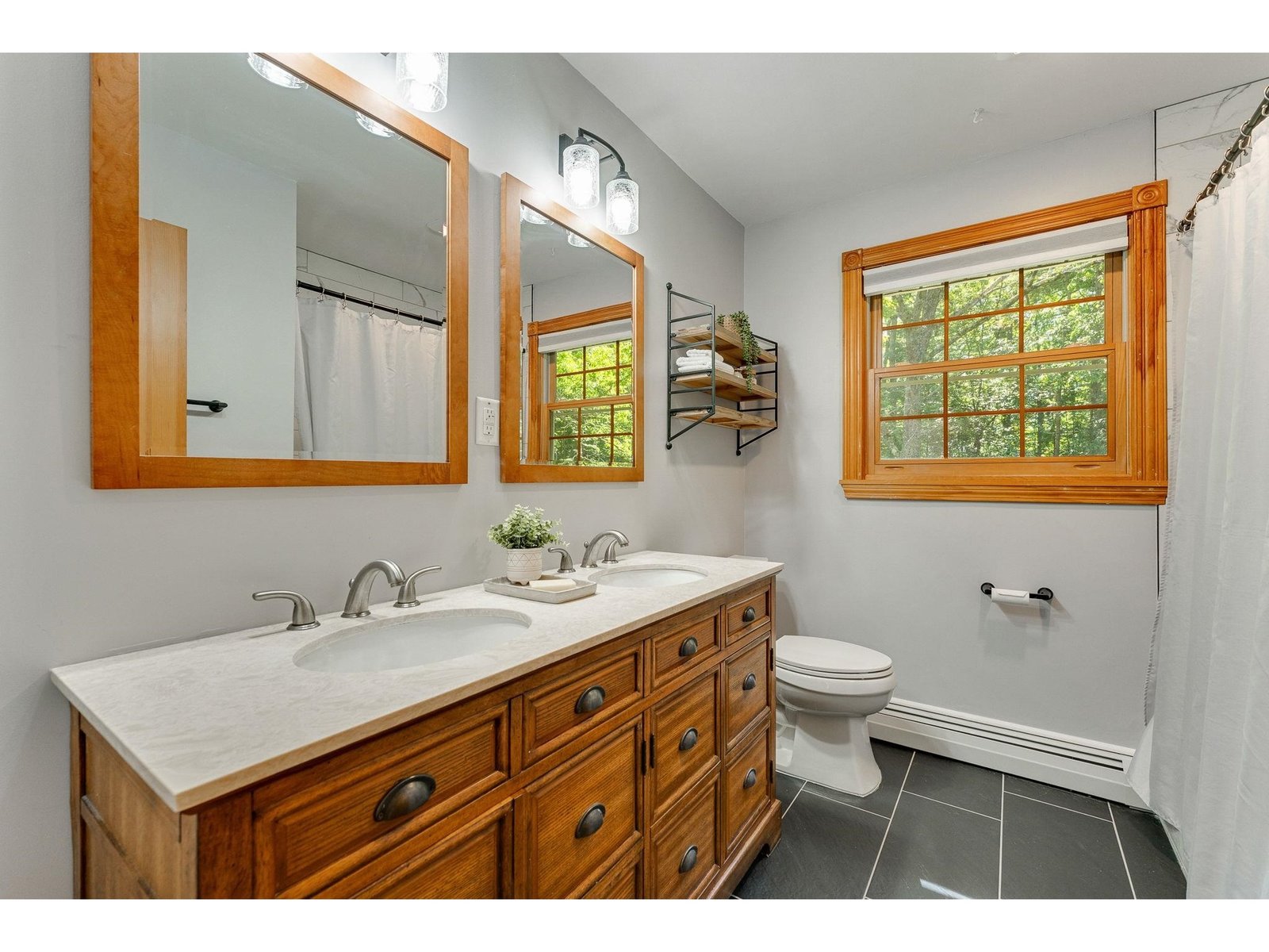 18 Valleyview Drive
