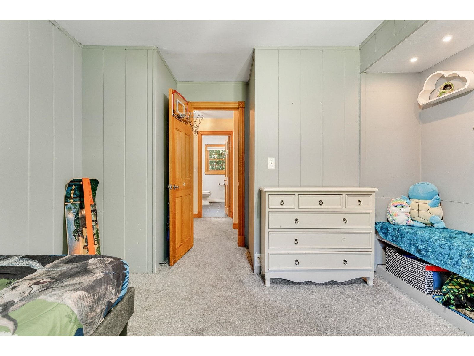 18 Valleyview Drive