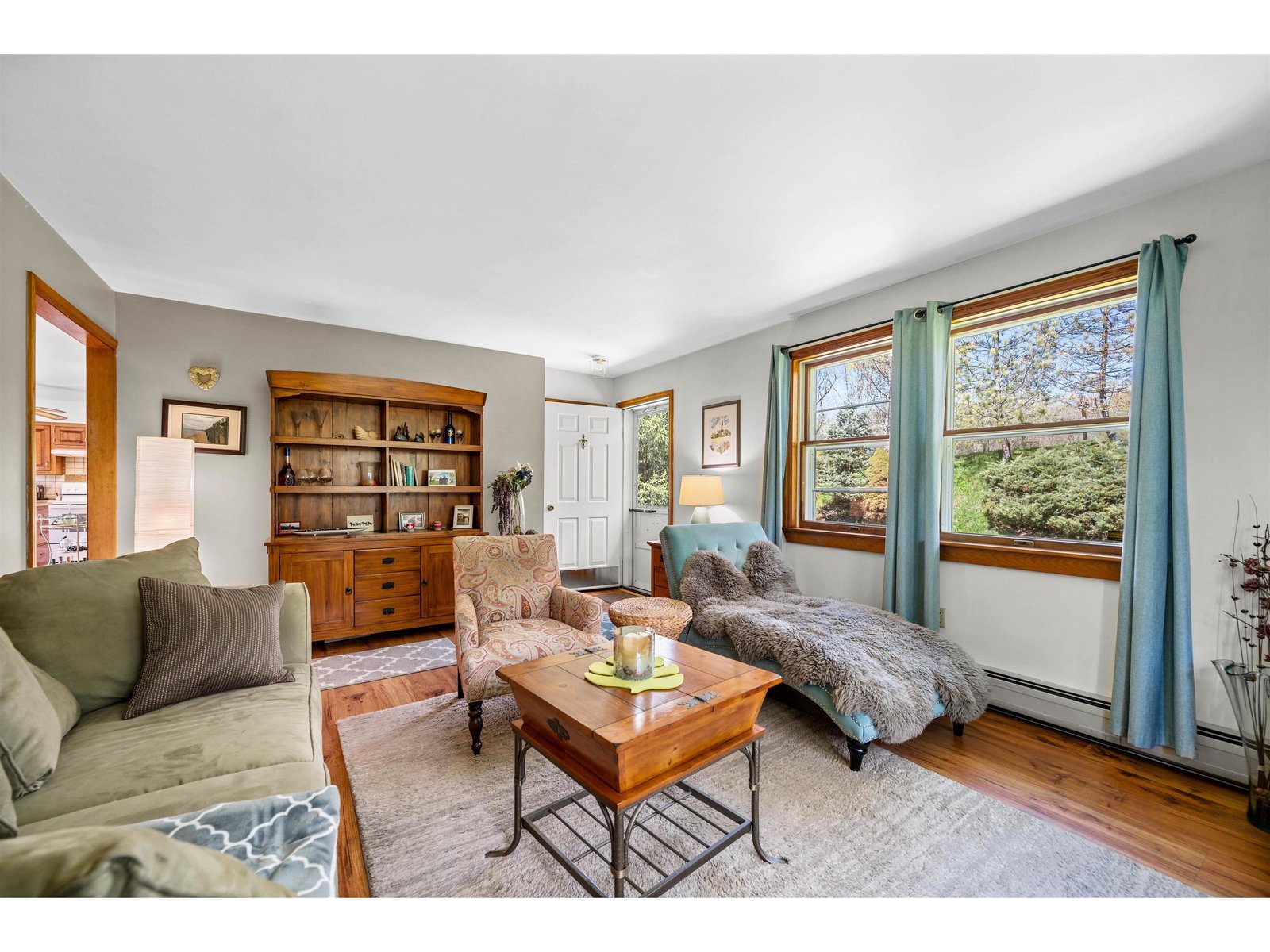 18 Velie Avenue