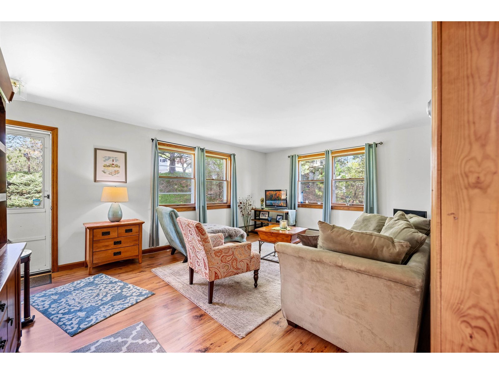 18 Velie Avenue