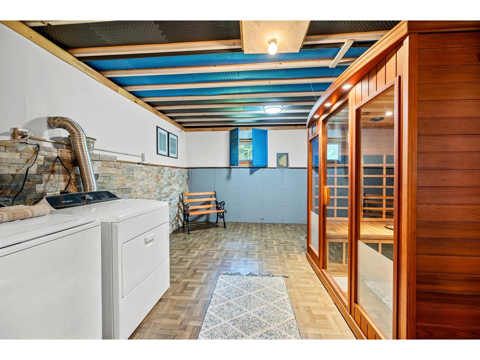18 Velie Avenue
