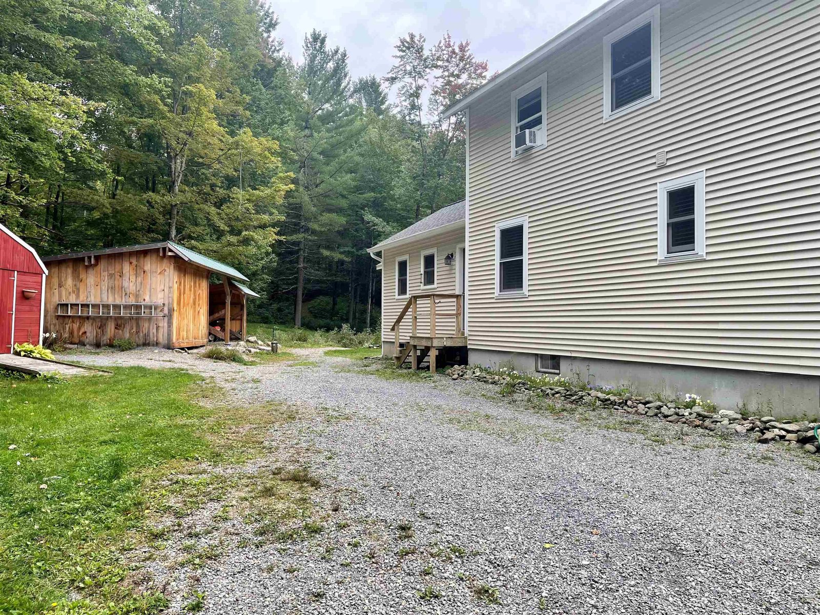 18 Warner Creek Road