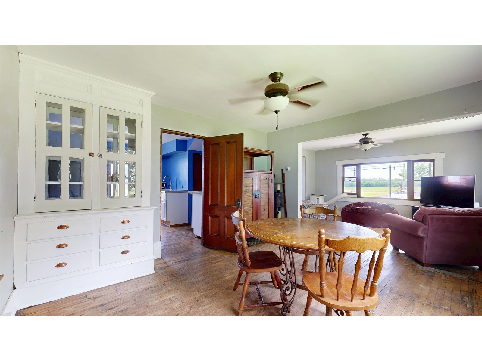 180 East Shore South