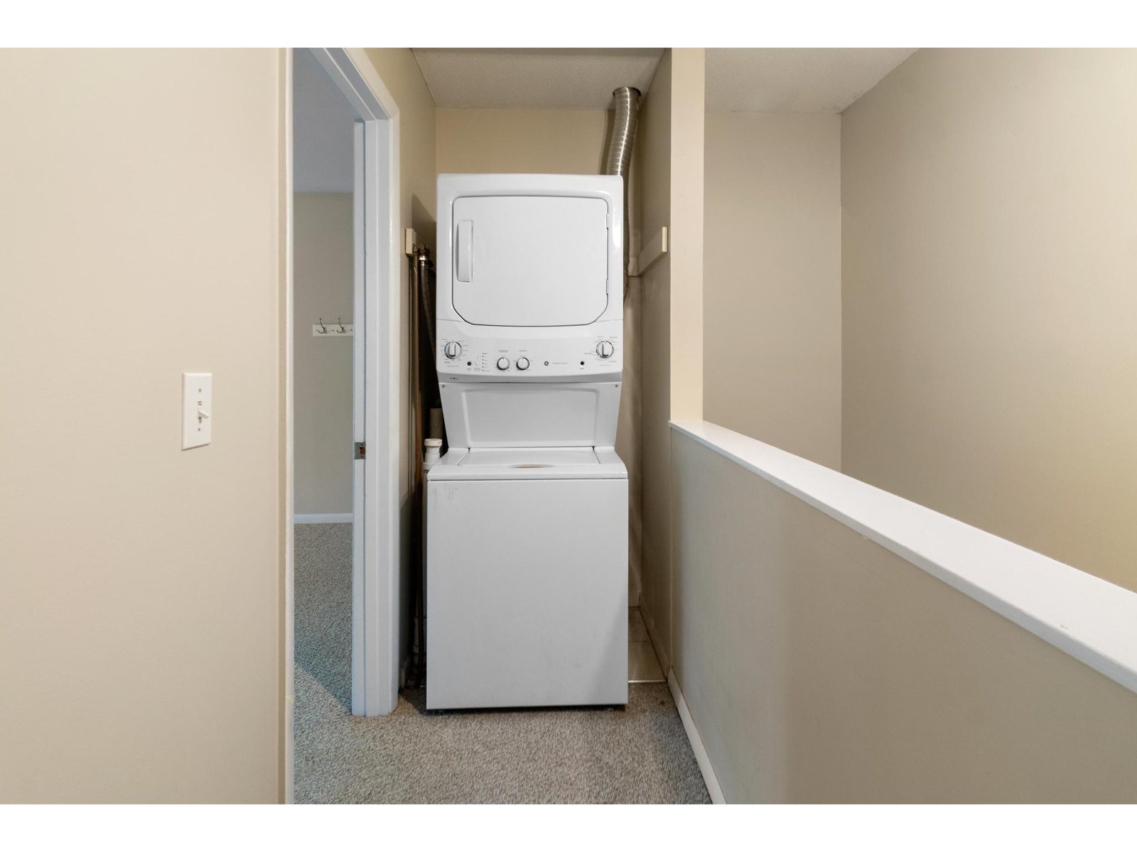 180 Ledgewood Circle, Unit 103