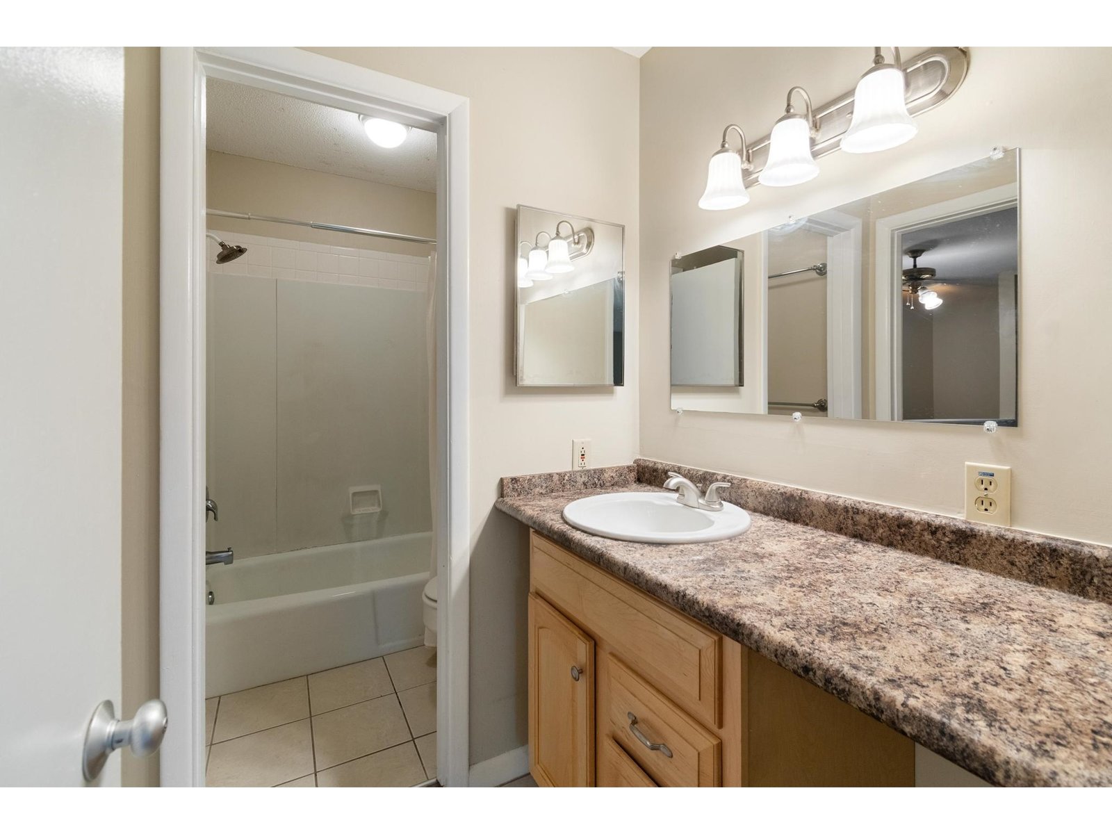 180 Ledgewood Circle, Unit 103