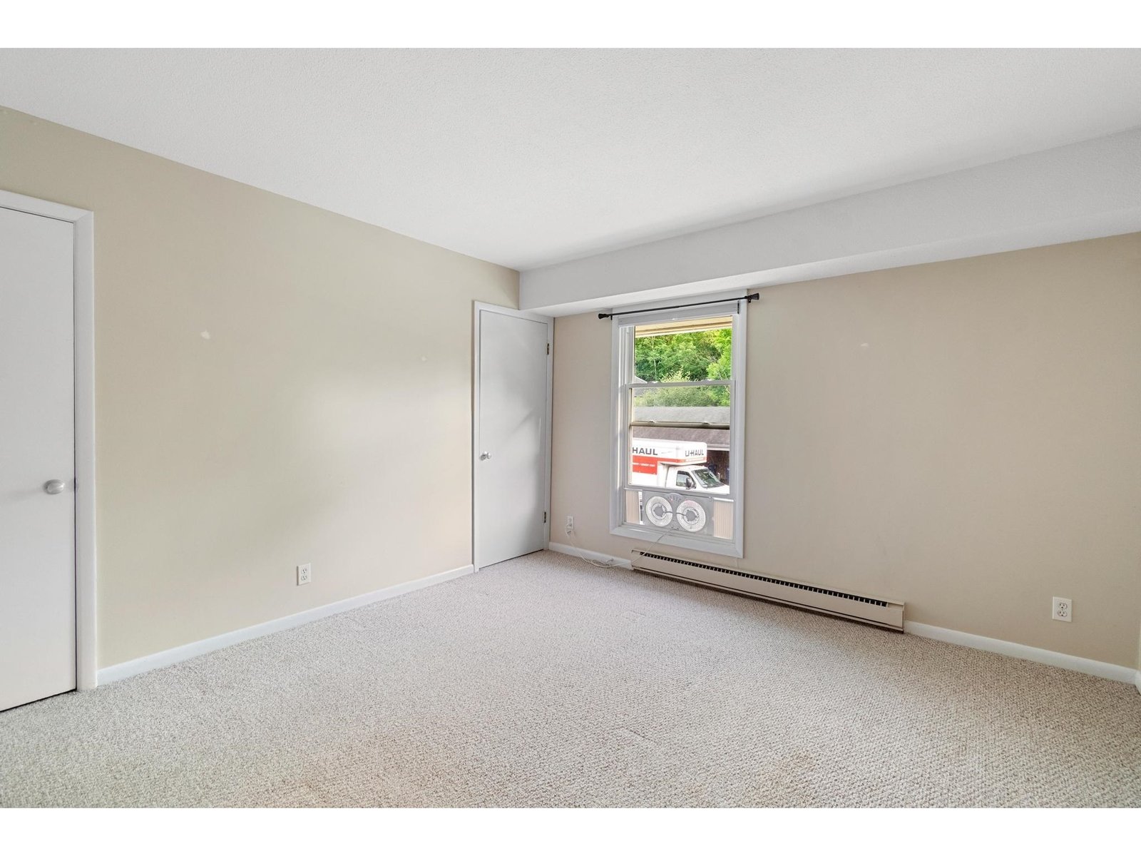 180 Ledgewood Circle, Unit 103