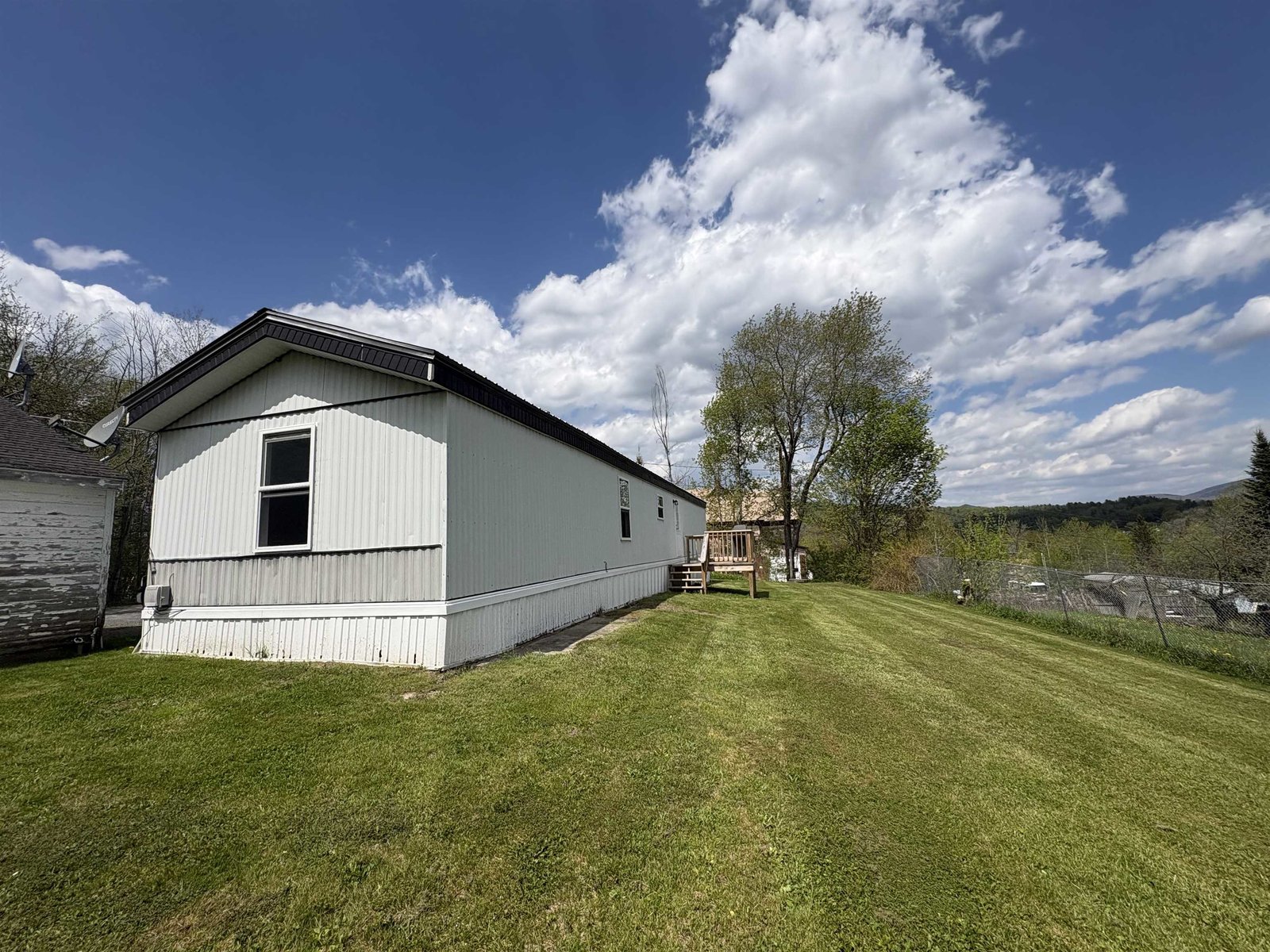 Side View of Home and Garage Available for Rent
