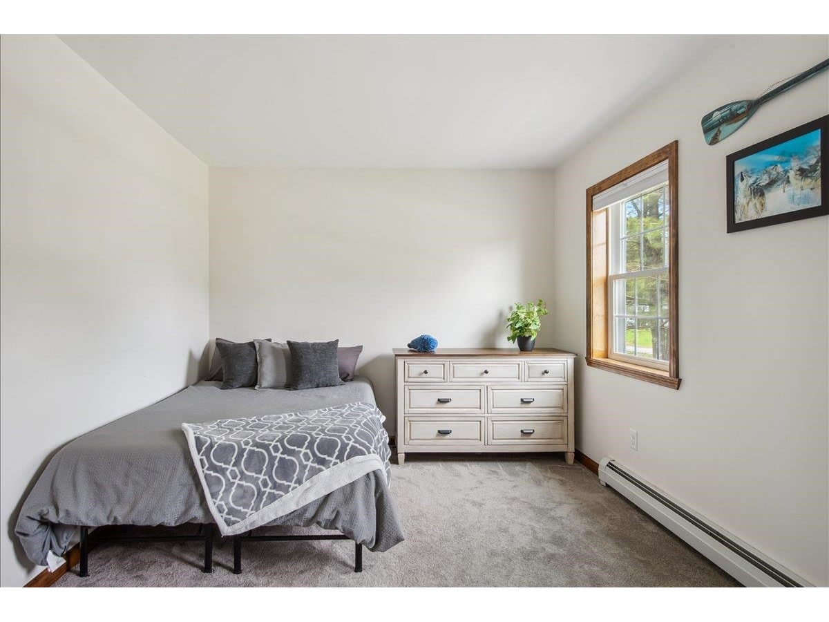 180 Sandy Knoll