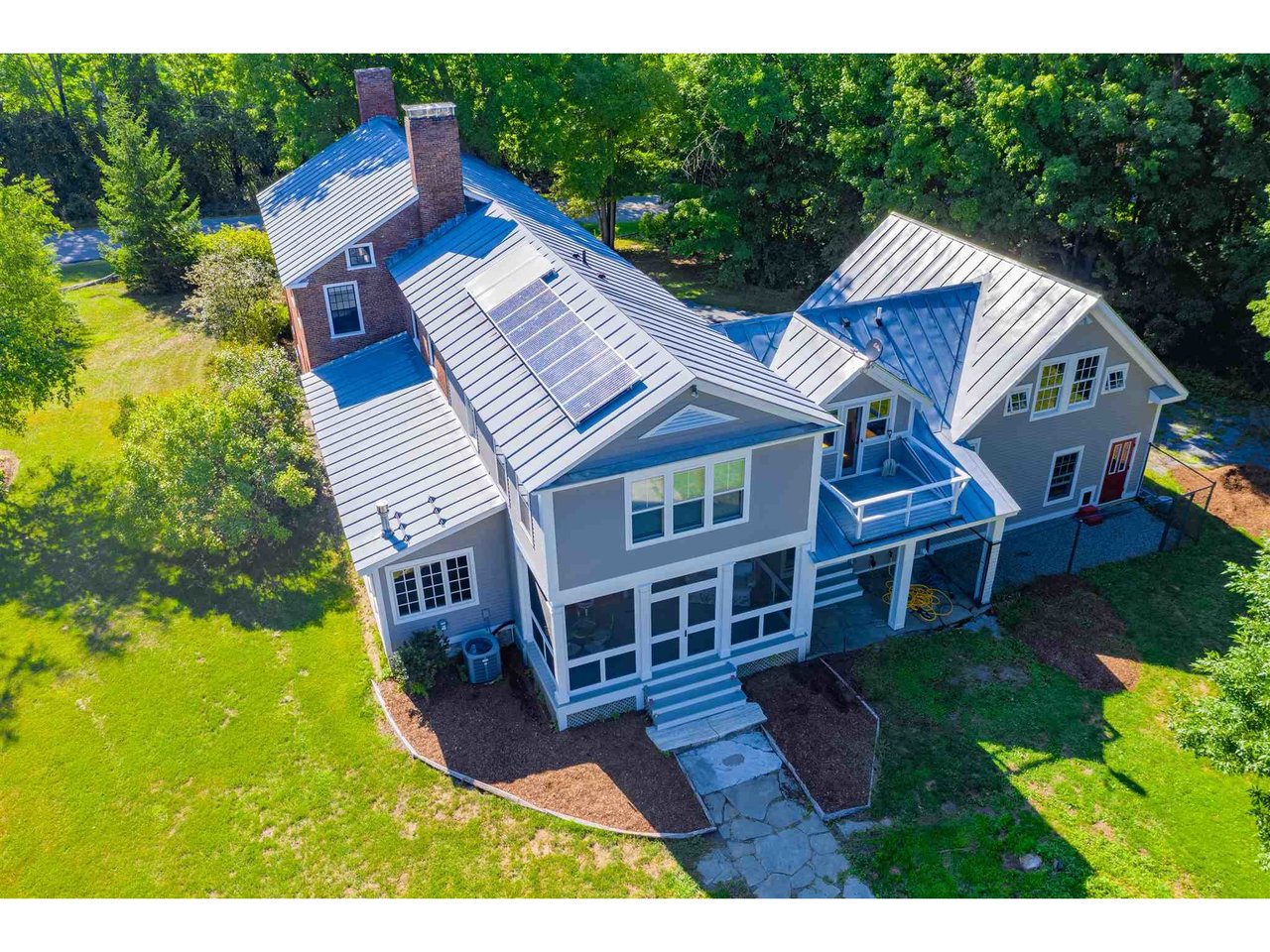 1816 Morgan Horse Farm Road