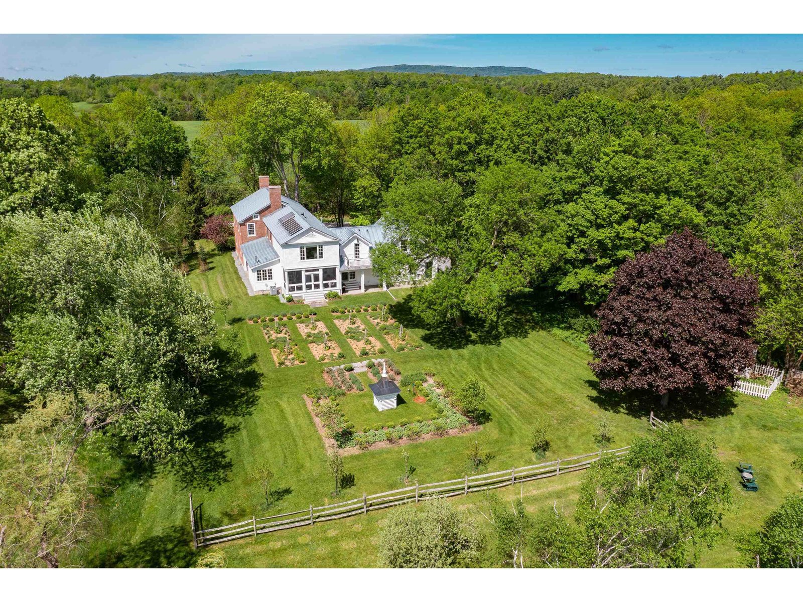 1816 Morgan Horse Farm Road