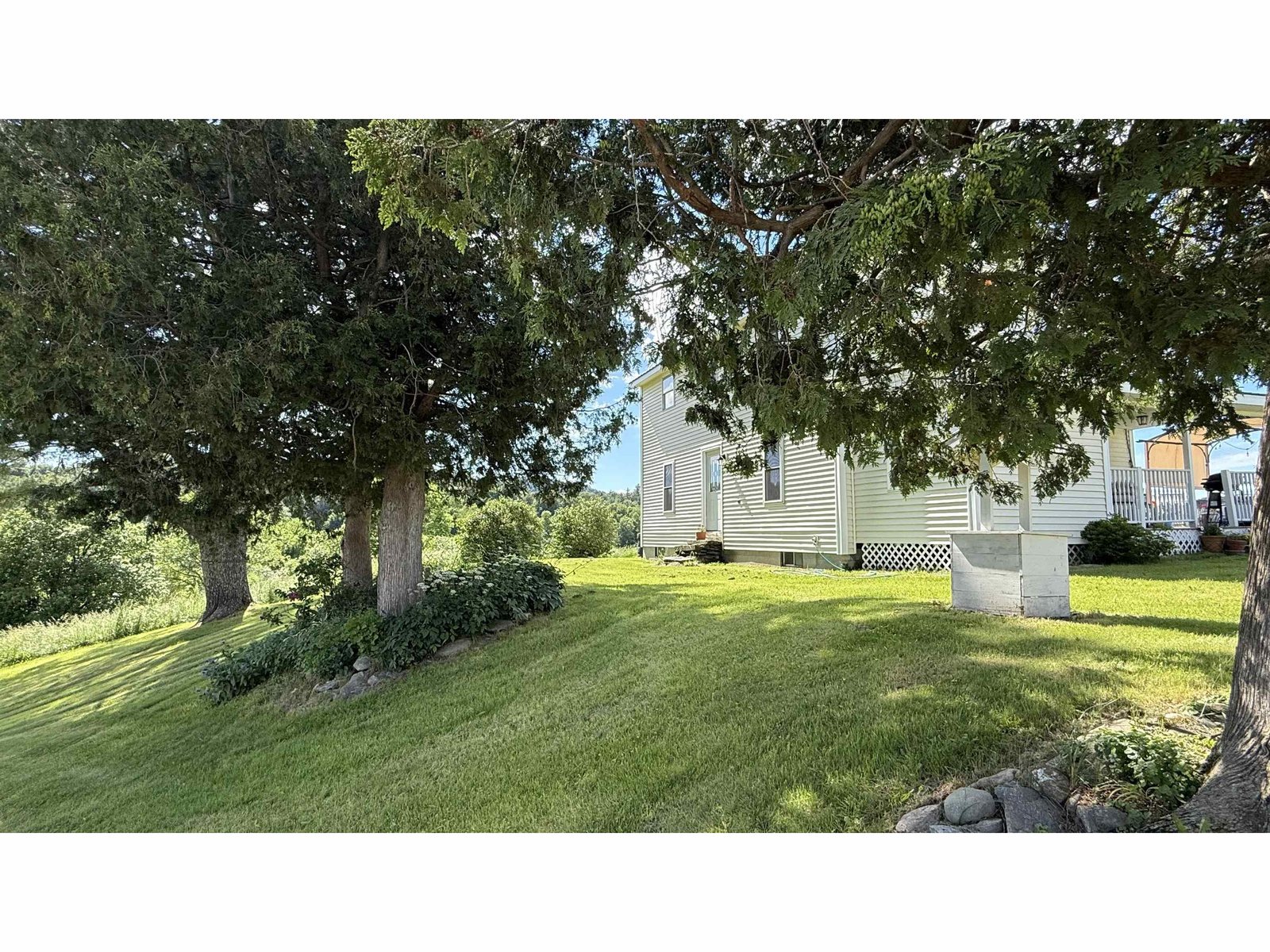 1823 Lost Nation Road