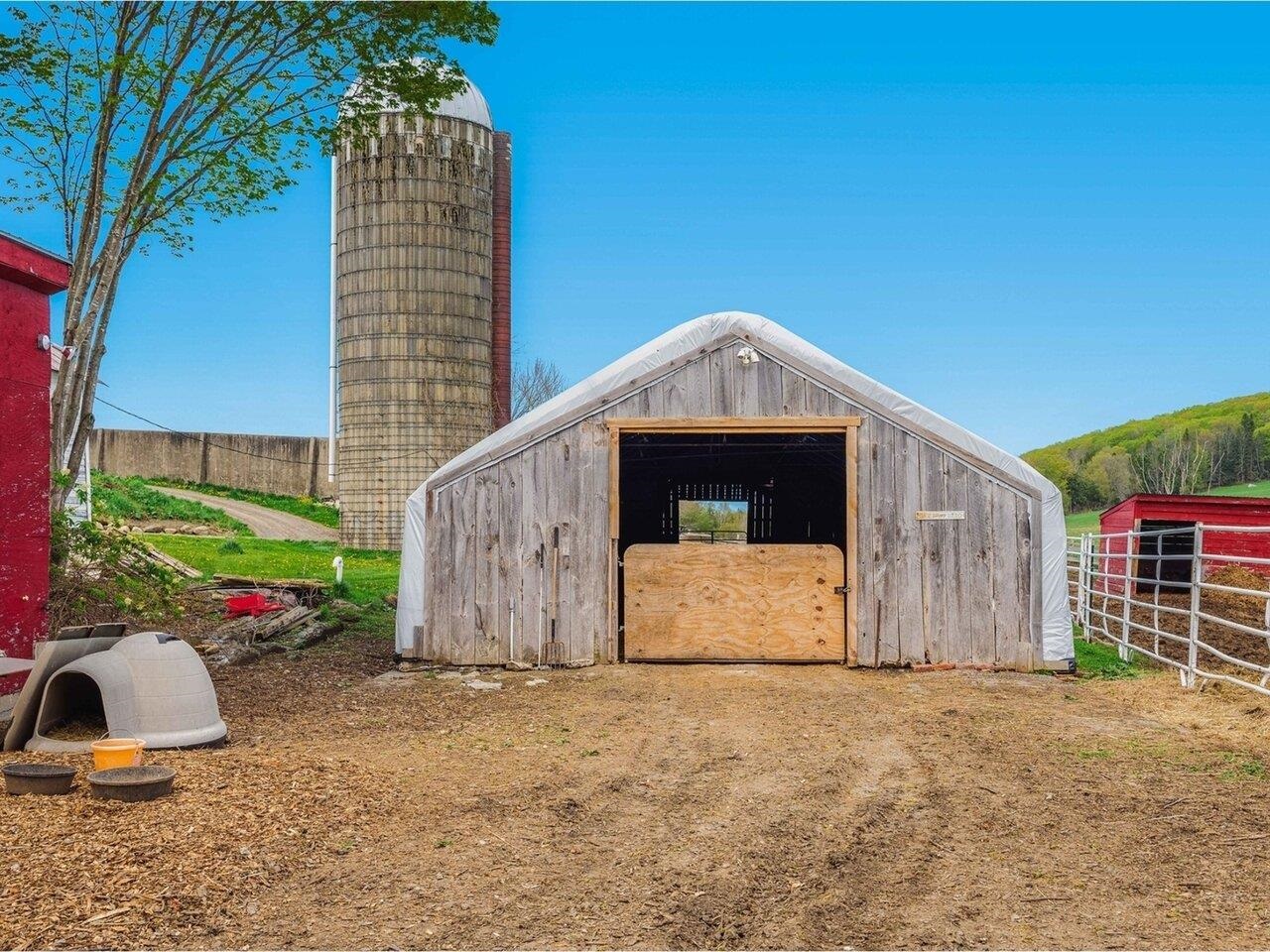 Livestock shltr - 40 cow limit