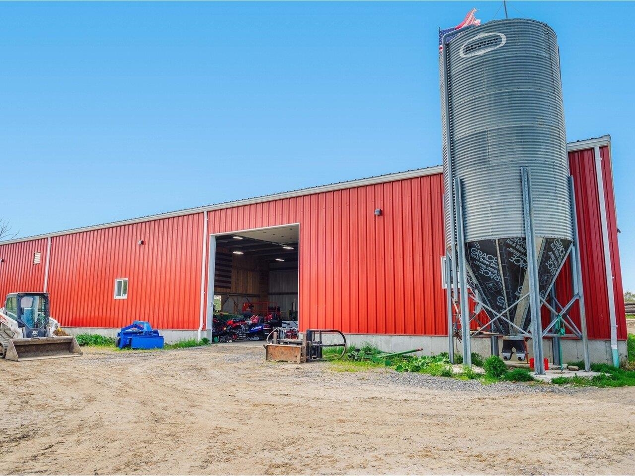 Insulated workshop