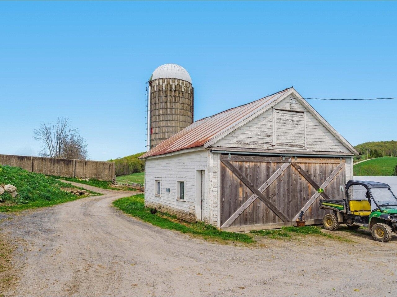 Detached two-car garage