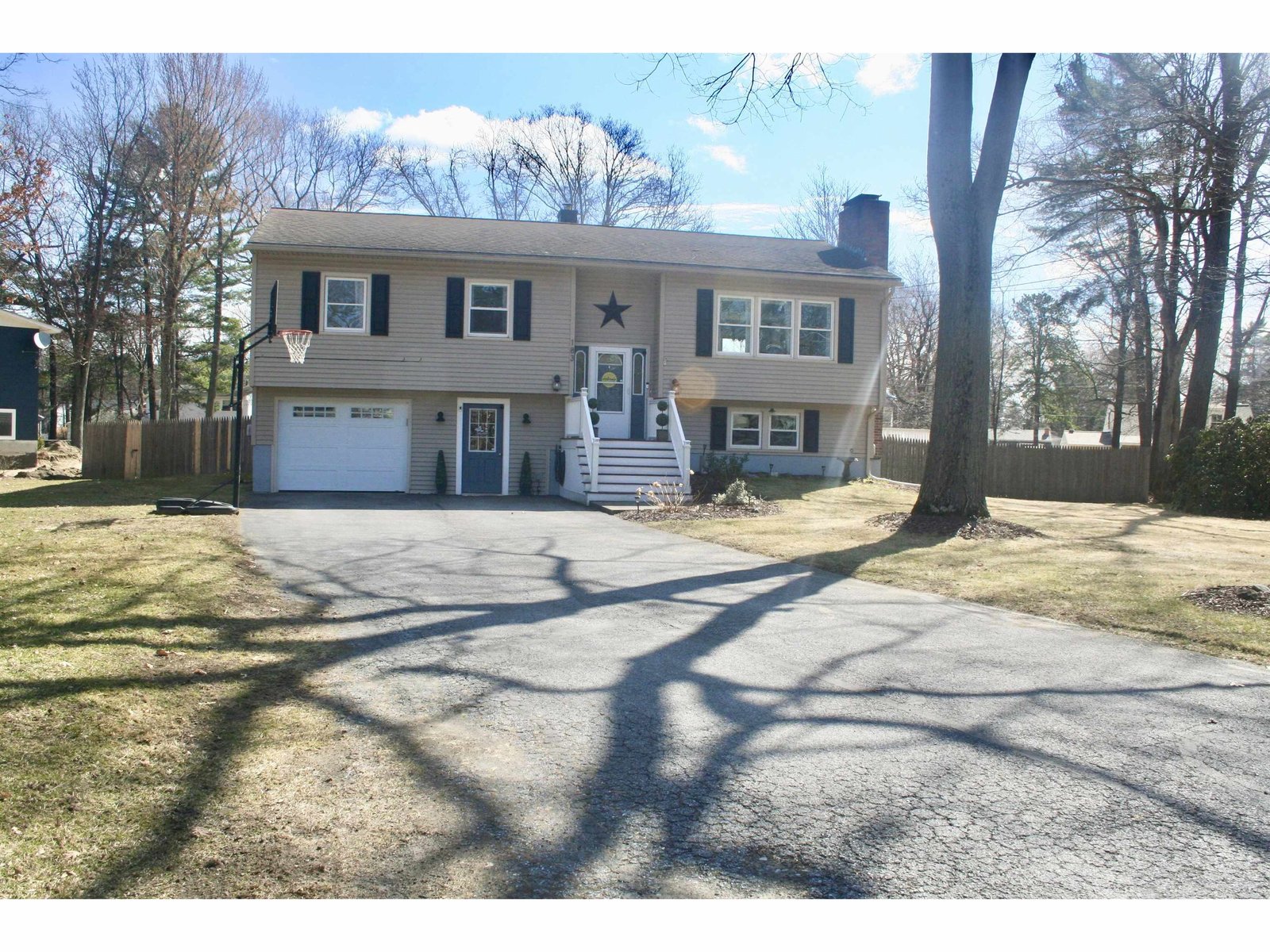 183 Windemere Way