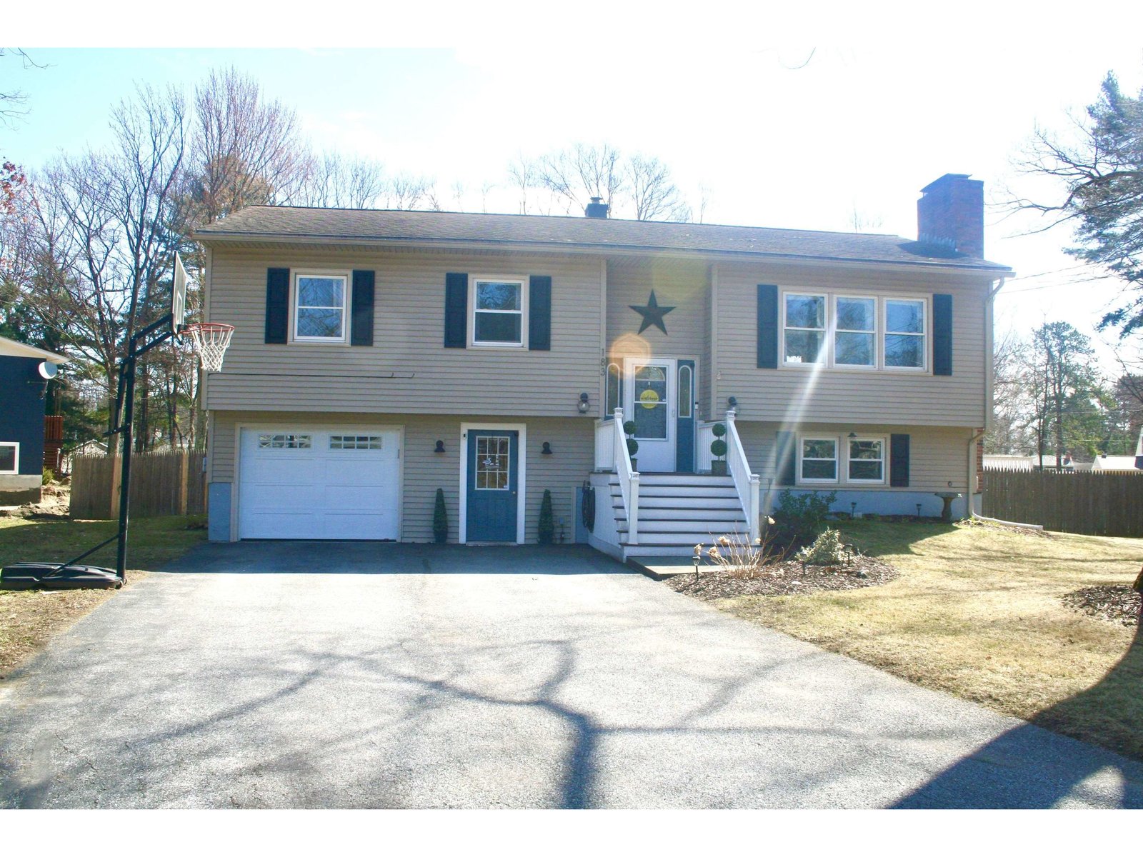 183 Windemere Way