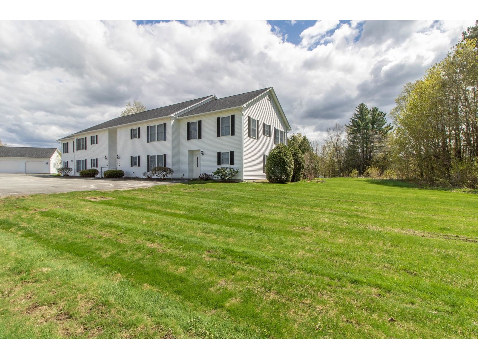 184 Kingsbury Circle, Unit 6