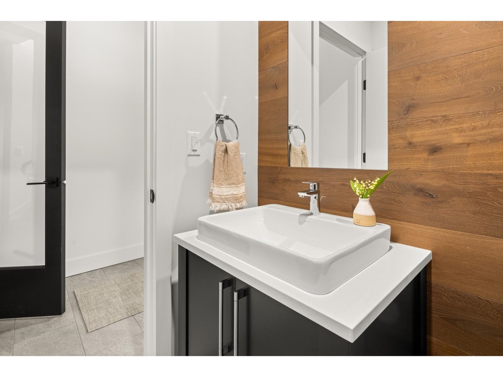 Mudroom 1/2 bath