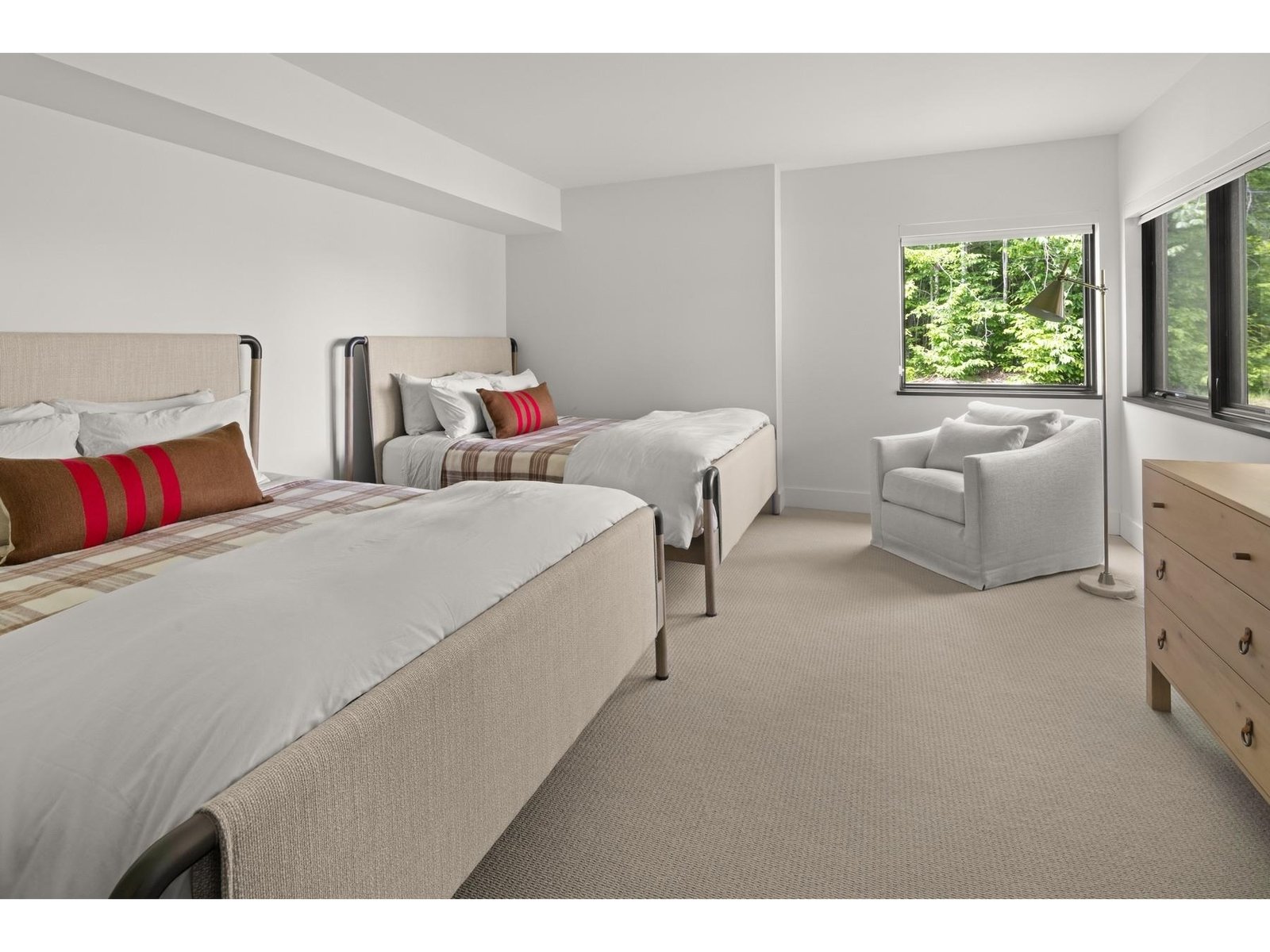 Lower level bedroom - facing backyard